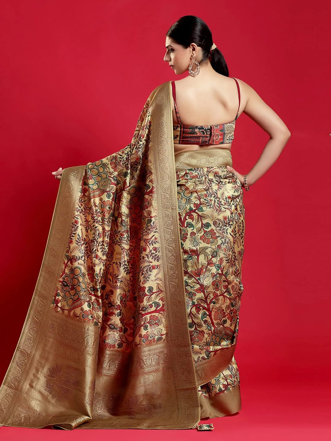 Beautiful Gold Saree with Aesthetics Flower Prints all over