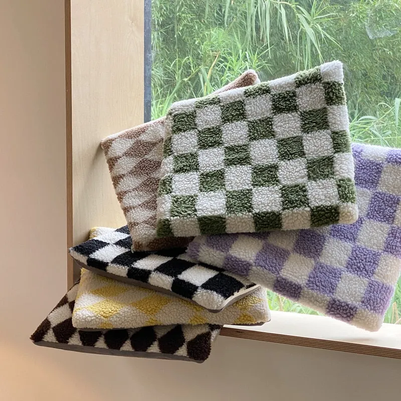 Checkerboard Diamond Seat Cushions