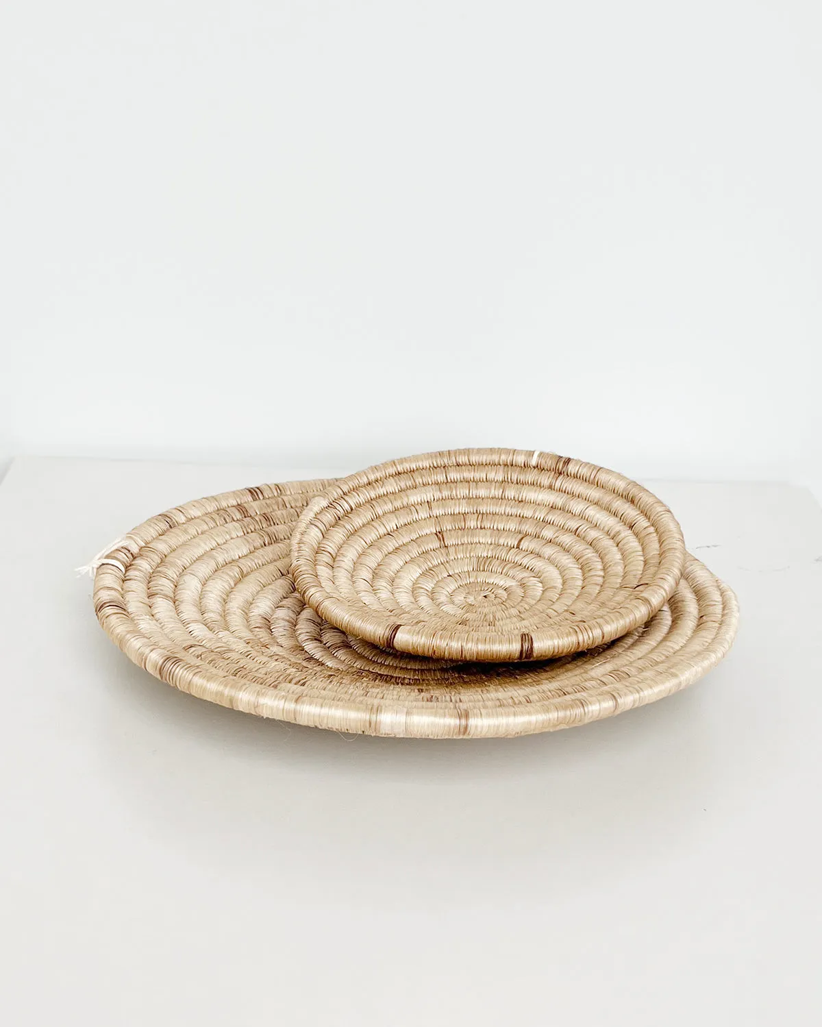 Morenas Woven Plates