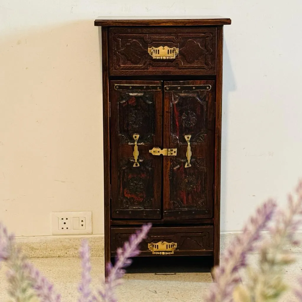 Wooden cabinet : Shiza 4